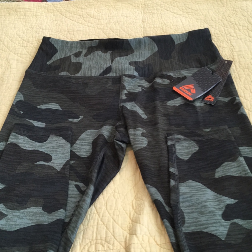 High waisted camo leggings